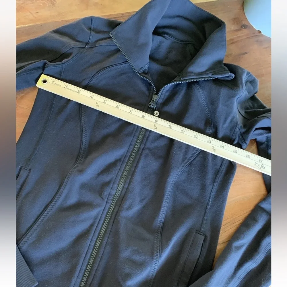 Lululemon Black Full Zip Jacket Women’s Size 6 athletic yoga running active - Picture 12 of 14